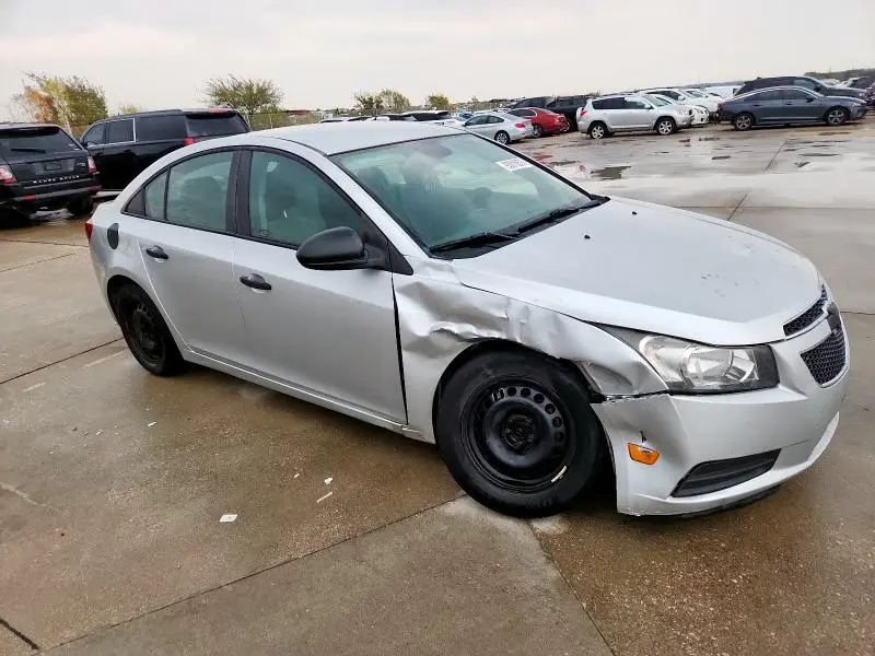 2013 CHEVROLET CRUZE LS  