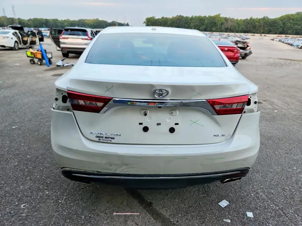 2017 TOYOTA AVALON XLE  