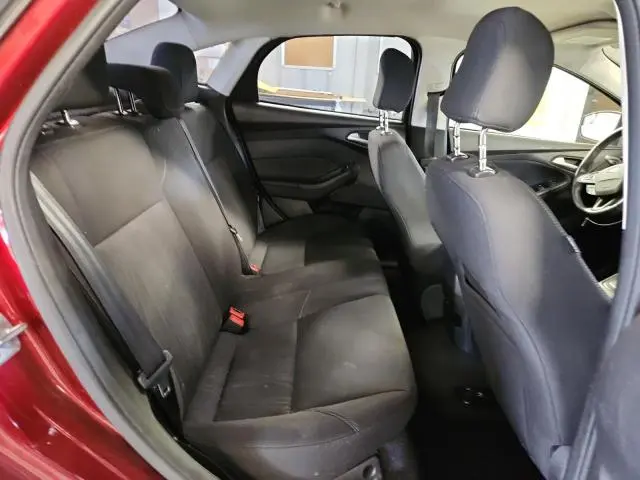 2017 FORD FOCUS SE