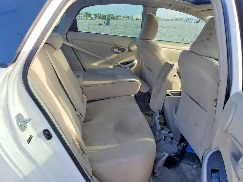 2010 TOYOTA PRIUS III  