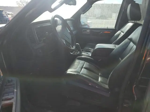 2011 LINCOLN NAVIGATOR   