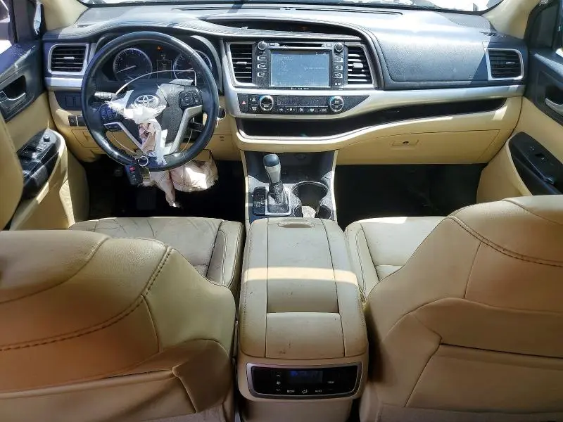 2016 TOYOTA HIGHLANDER XLE  