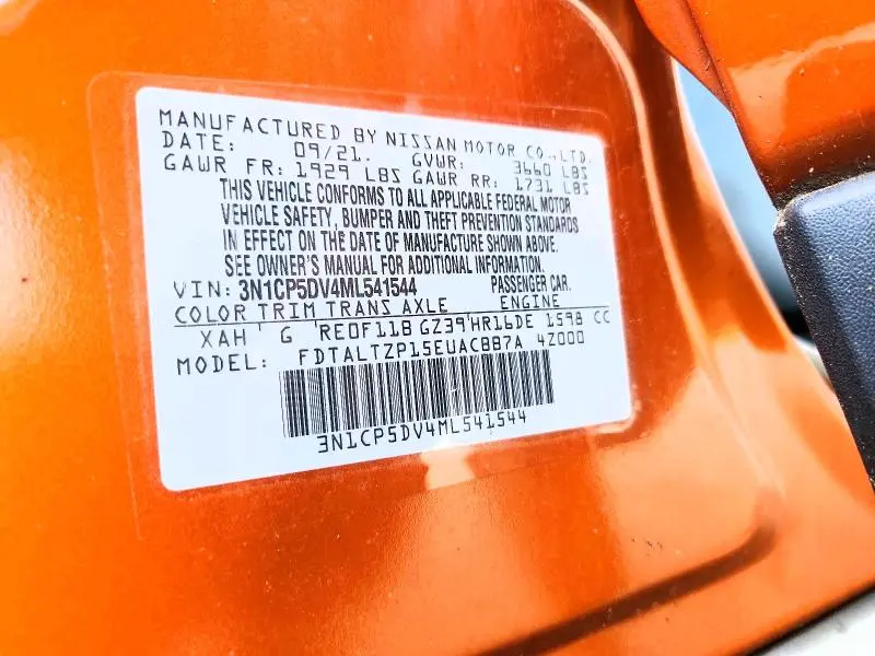2021 NISSAN KICKS SR  