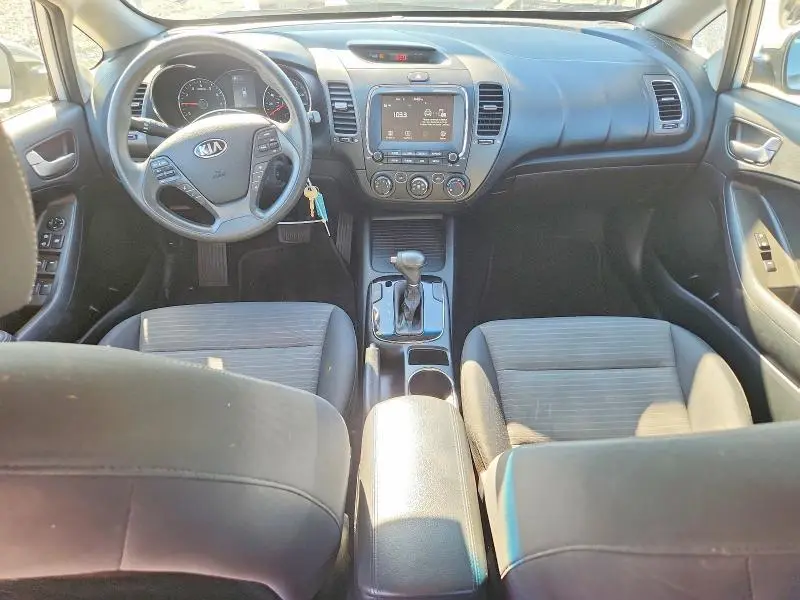 2018 KIA FORTE LX  