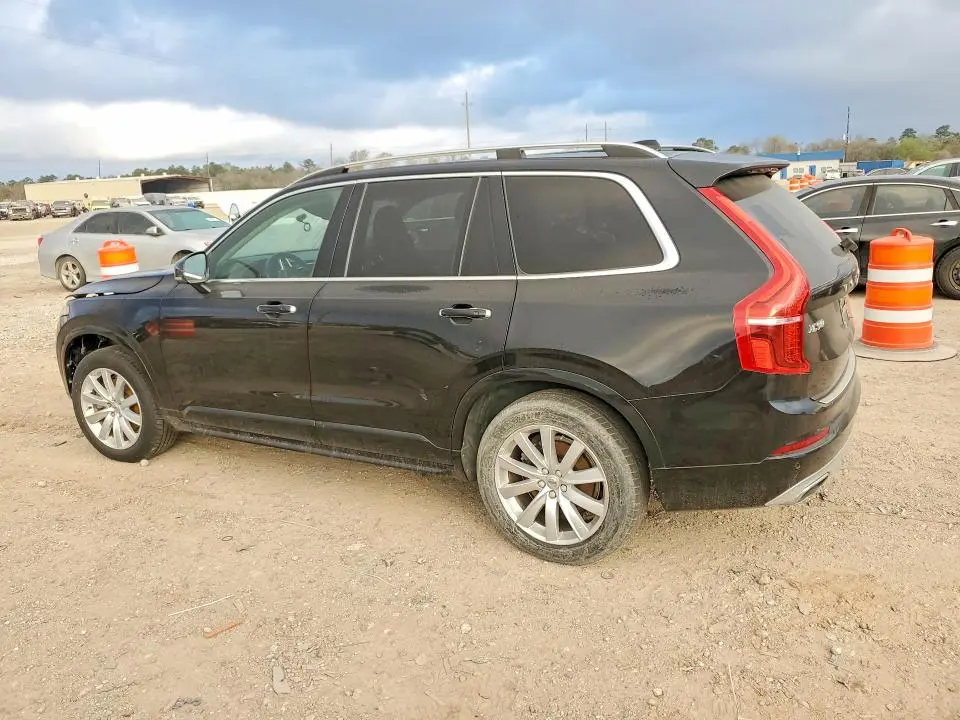 2016 VOLVO XC90 T6 MOMENTUM