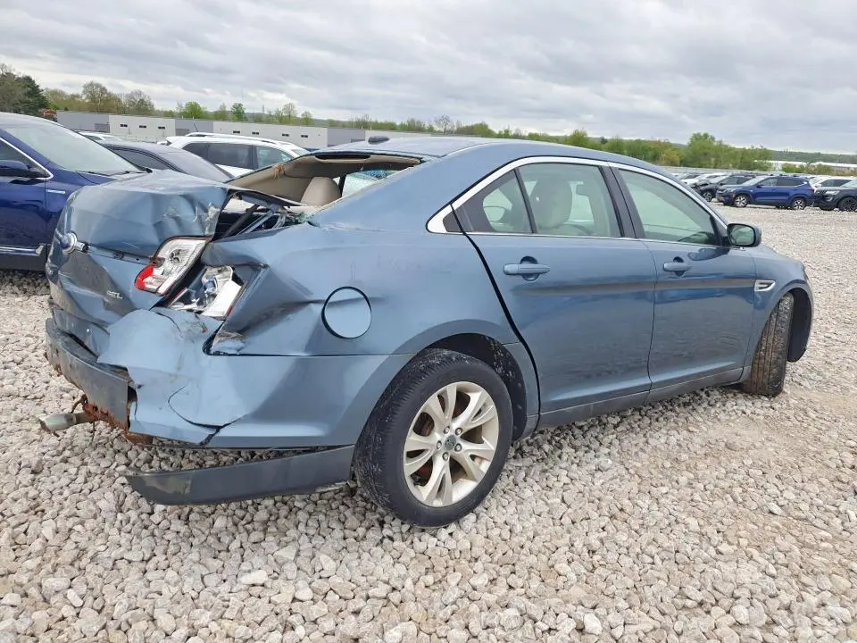 2010 FORD TAURUS SEL  