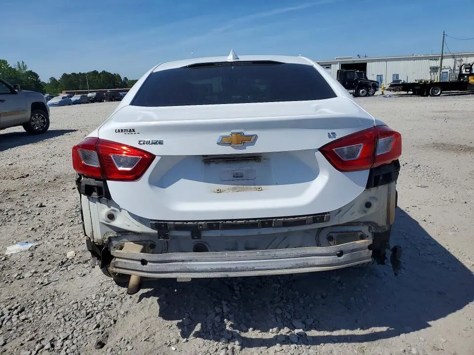 2019 CHEVROLET CRUZE LT  