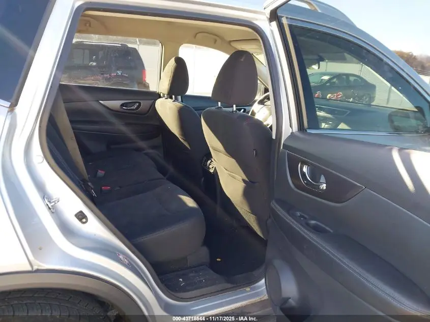 2016 NISSAN ROGUE SV