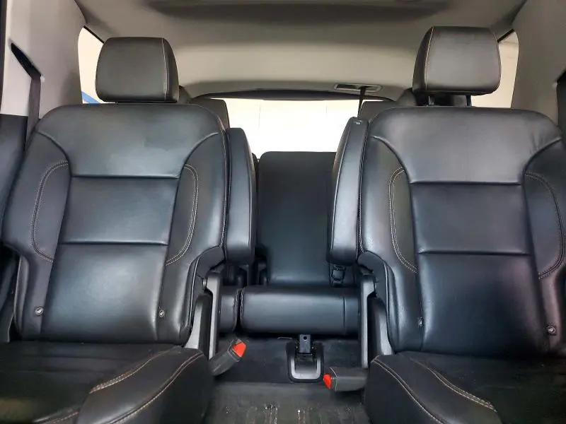 2020 CHEVROLET TRAVERSE LT  