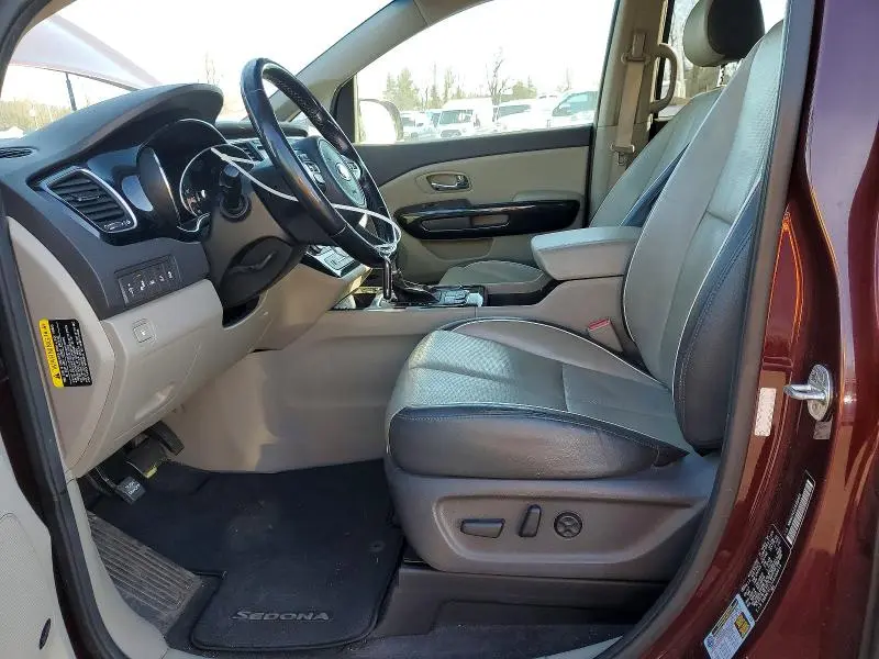 2018 KIA SEDONA SX  