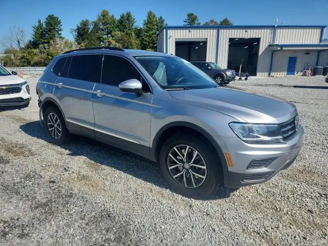 2020 VOLKSWAGEN TIGUAN SE  
