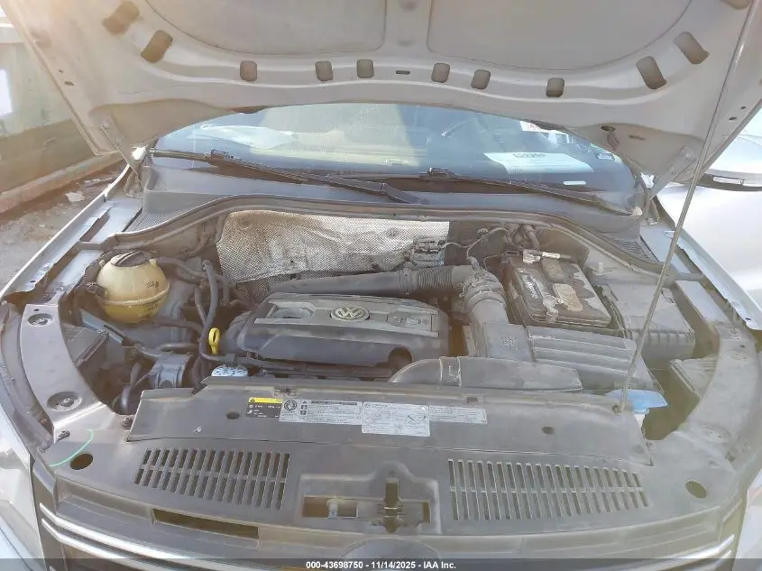 2016 VOLKSWAGEN TIGUAN SE