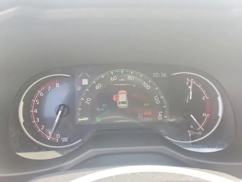 2024 TOYOTA RAV4 XLE  