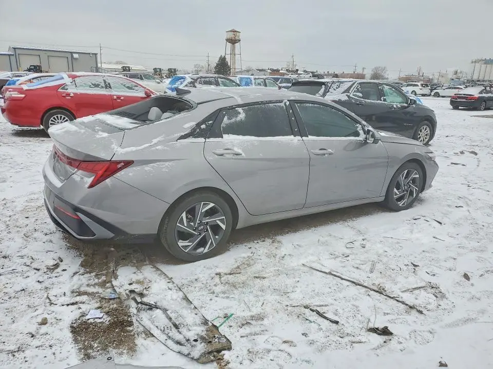 2024 HYUNDAI ELANTRA LIMITED  