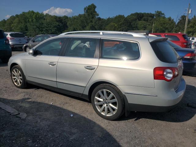 2010 VOLKSWAGEN PASSAT KOMFORT