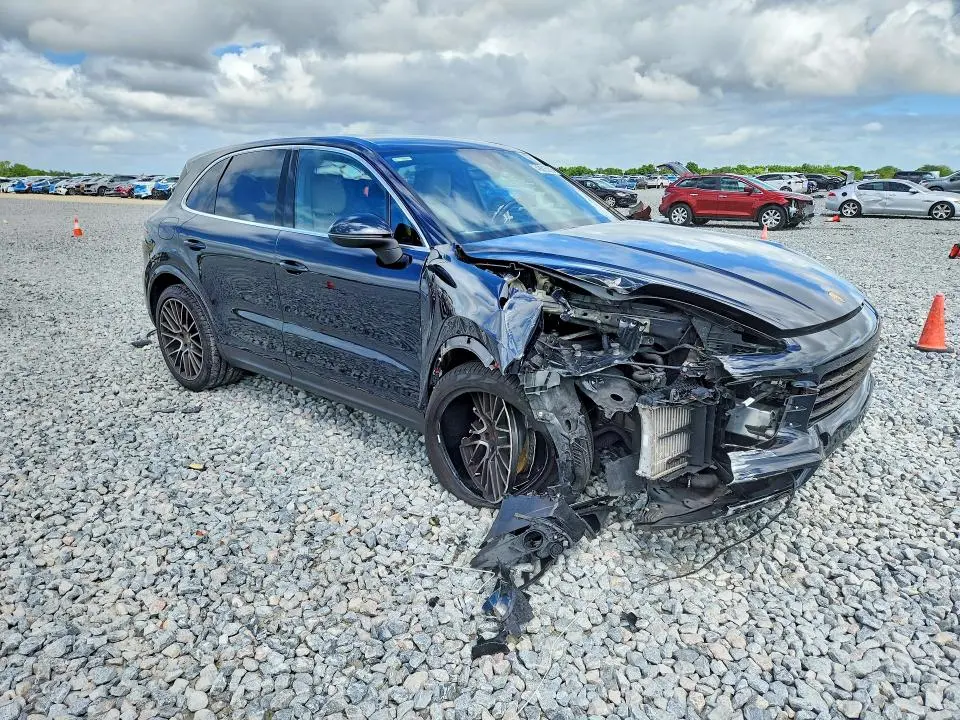 2020 PORSCHE CAYENNE   