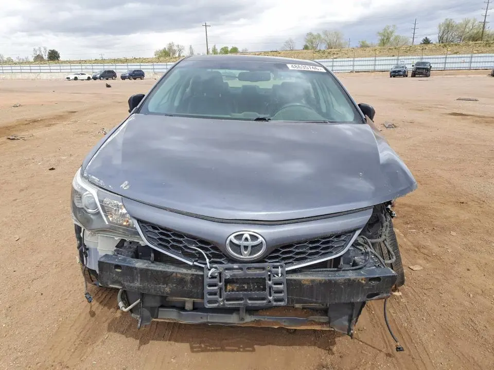 2012 TOYOTA CAMRY SE  