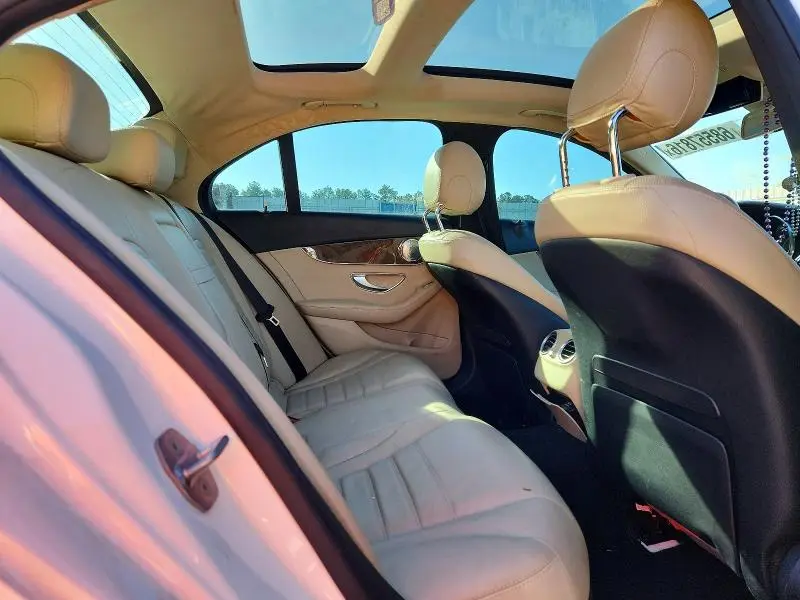 2017 MERCEDES-BENZ C 300  