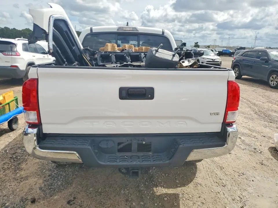 2016 TOYOTA TACOMA SR5 V6  