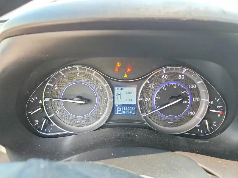 2011 INFINITI QX56 BASE  