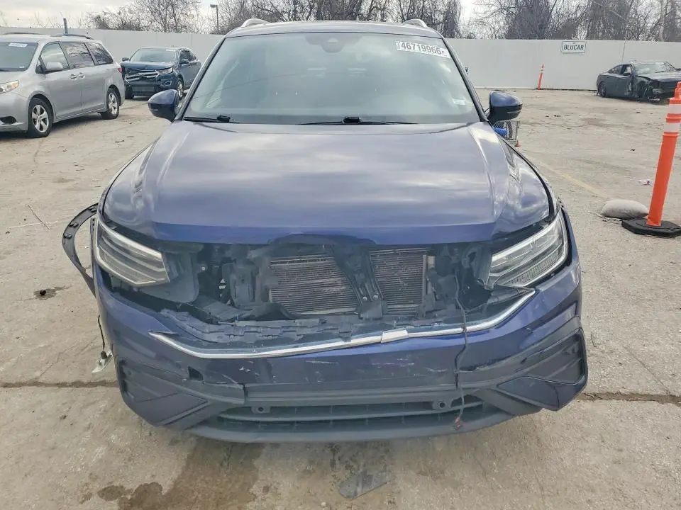 2022 VOLKSWAGEN TIGUAN SE  