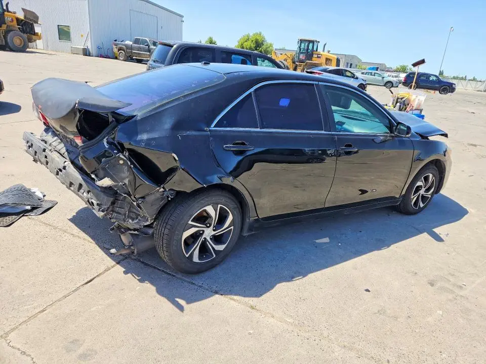2010 TOYOTA CAMRY LE  