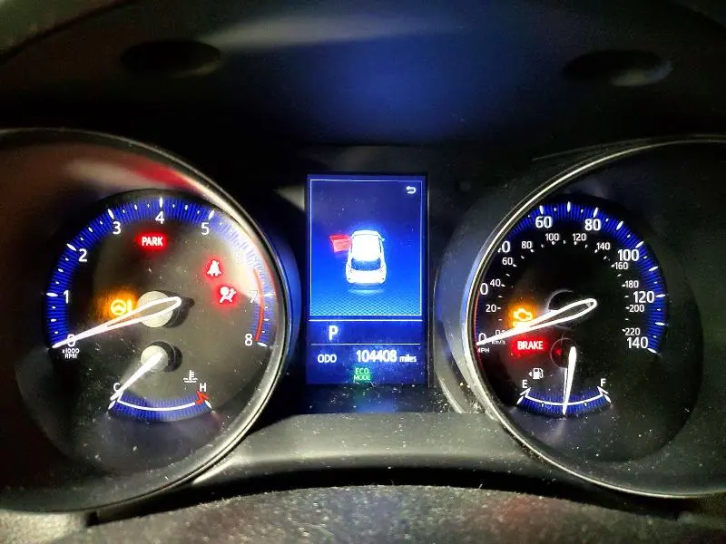 2019 TOYOTA C-HR LE  