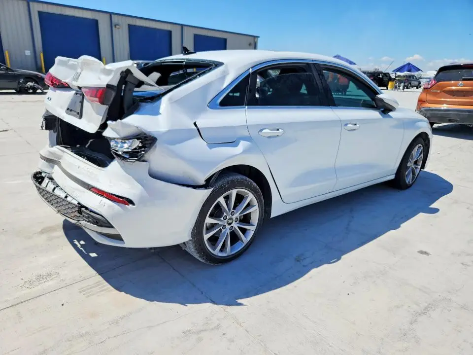 2025 AUDI A3 PREMIUM  