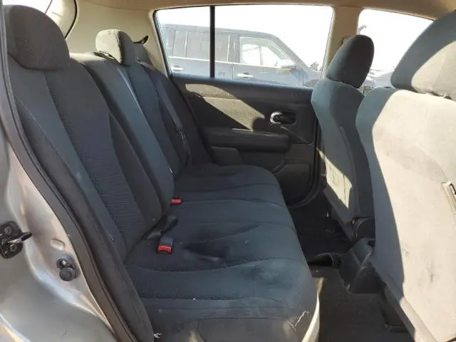 2010 NISSAN VERSA S  