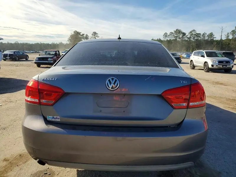 2014 VOLKSWAGEN PASSAT S  
