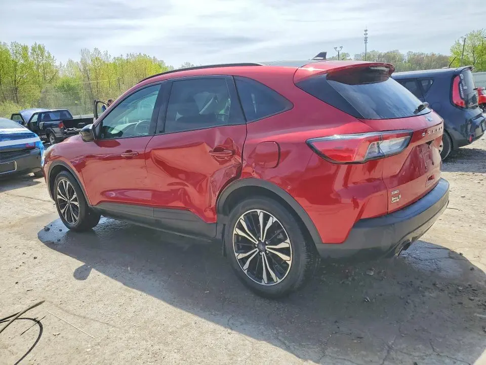 2021 FORD ESCAPE SE  