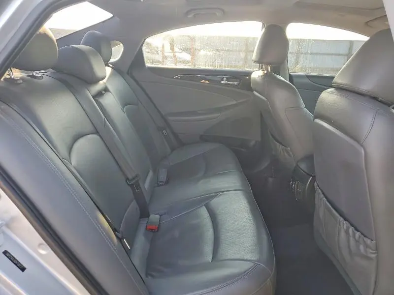 2013 HYUNDAI SONATA SE  