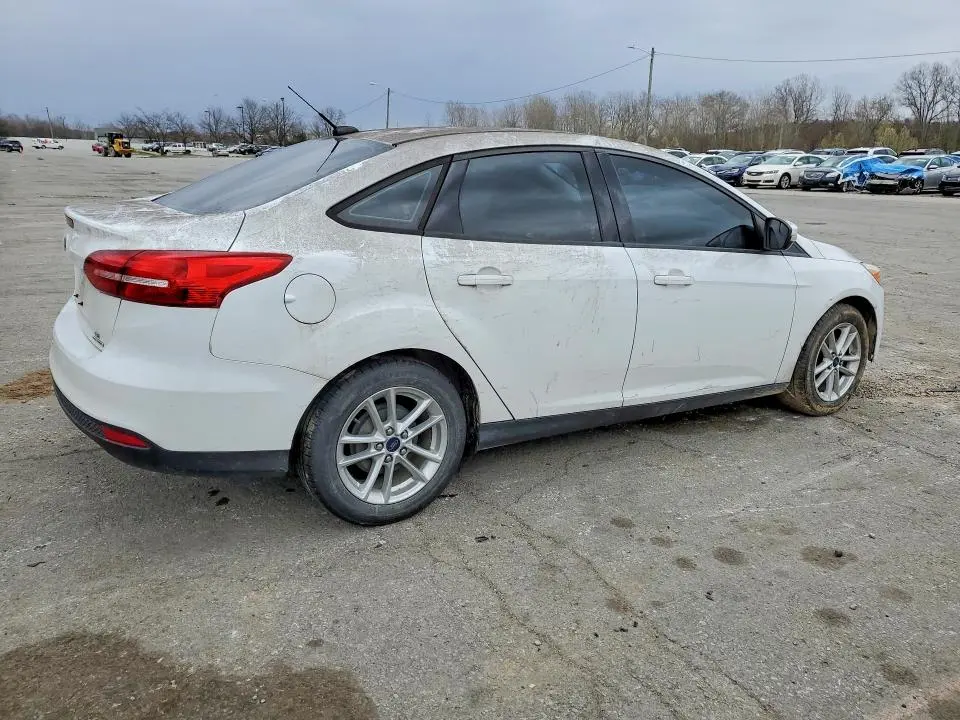 2016 FORD FOCUS SE  