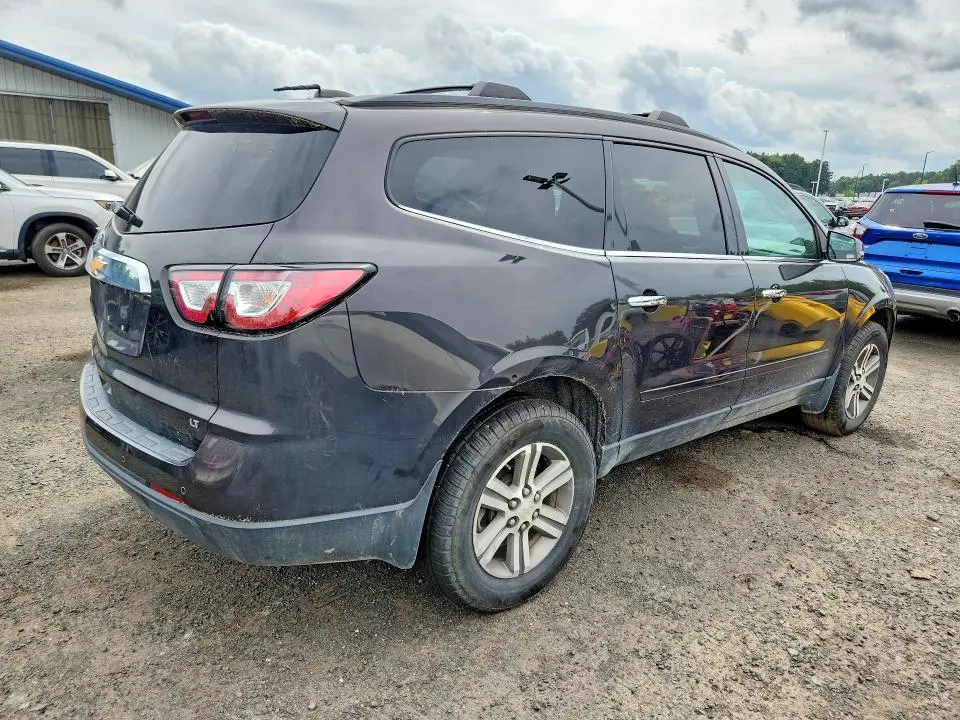 2017 CHEVROLET TRAVERSE LT  