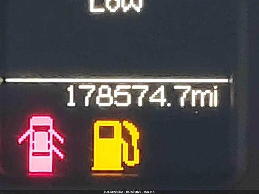 2017 RAM 1500 TRADESMAN  4X2 6'4 BOX