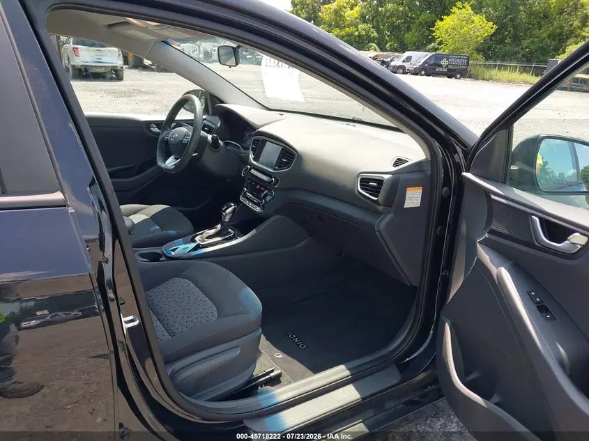2018 HYUNDAI IONIQ HYBRID BLUE