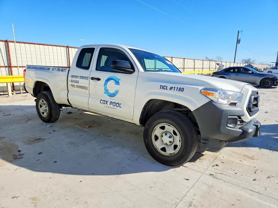 2022 TOYOTA TACOMA SR  
