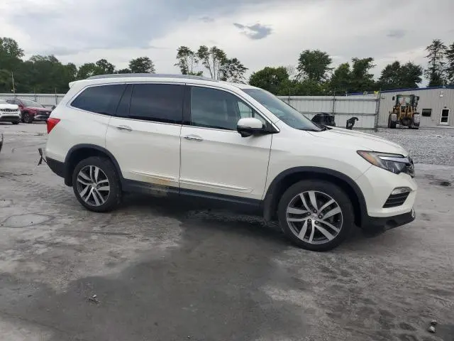 2018 HONDA PILOT TOURING  