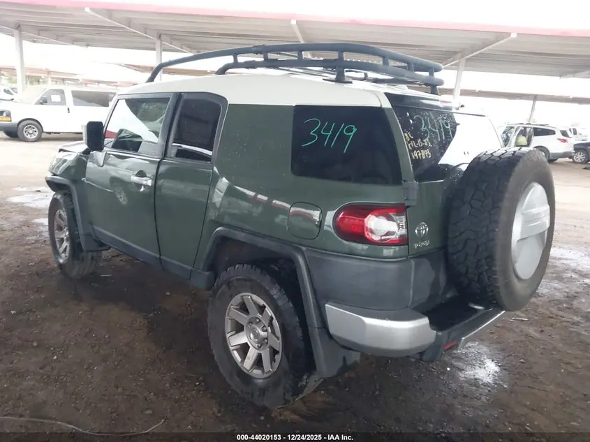 2014 TOYOTA FJ CRUISER  