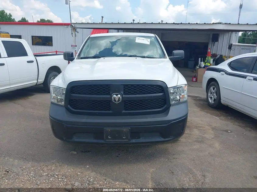 2017 RAM 1500 TRADESMAN  4X2 5'7 BOX
