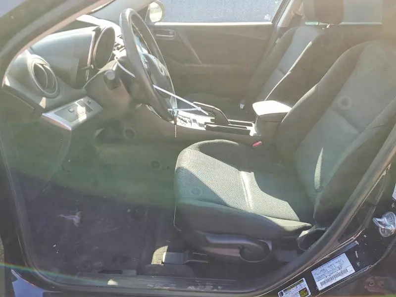 2010 MAZDA 3 I  