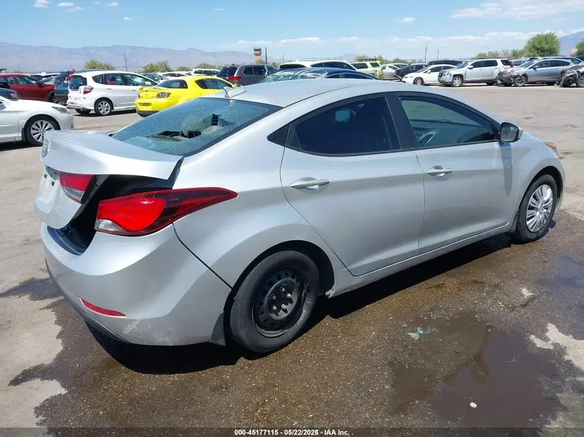 2016 HYUNDAI ELANTRA SE