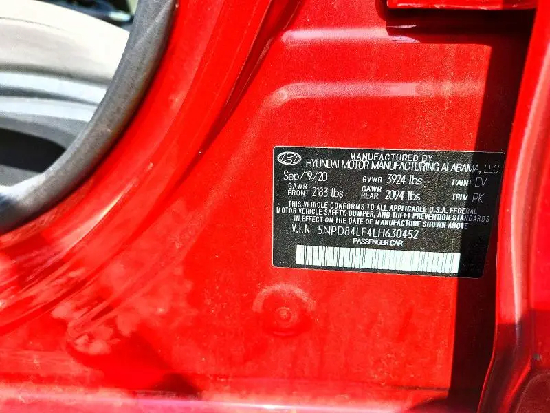 2020 HYUNDAI ELANTRA SEL  