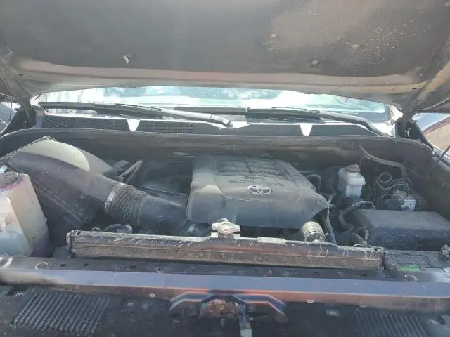 2016 TOYOTA TUNDRA CREWMAX SR5  