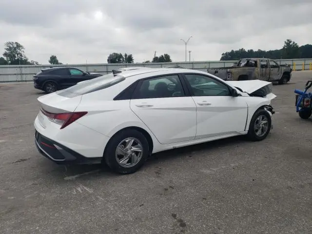 2024 HYUNDAI ELANTRA SE  