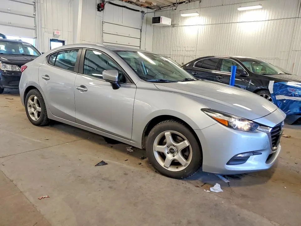 2017 MAZDA 3 TOURING  