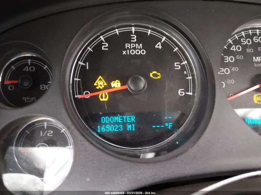 2010 CHEVROLET TAHOE LS