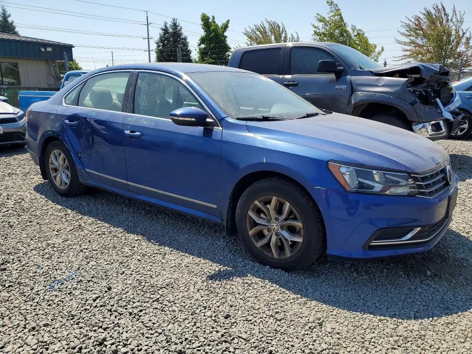2017 VOLKSWAGEN PASSAT S  