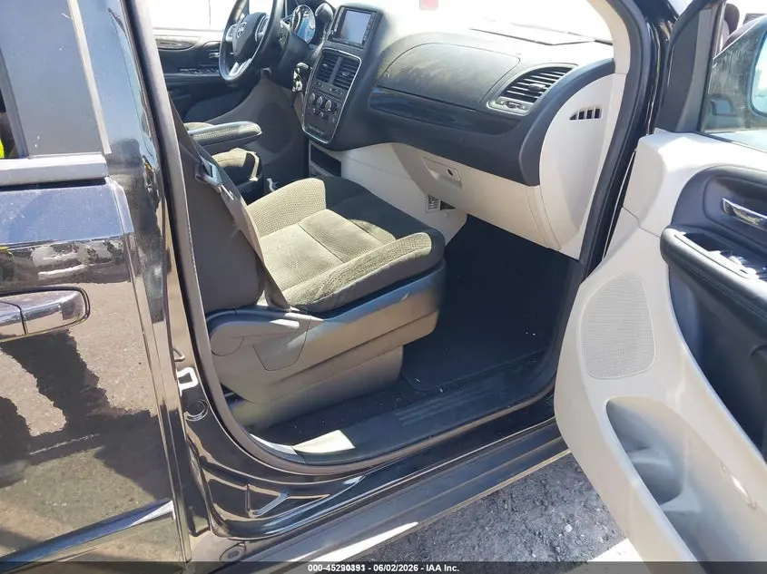 2017 DODGE GRAND CARAVAN SE