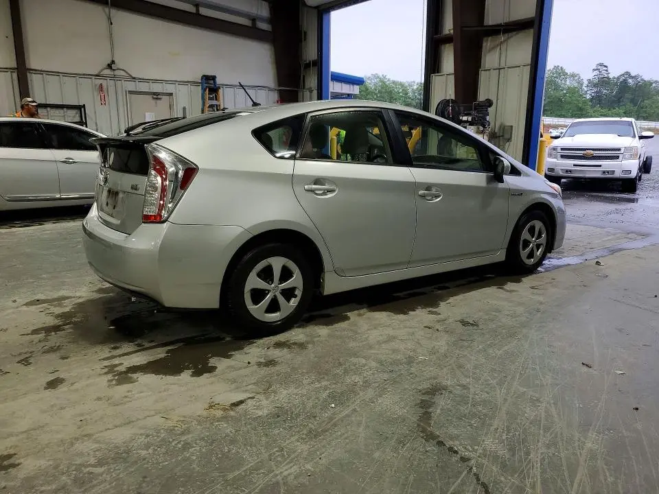 2015 TOYOTA PRIUS TWO  